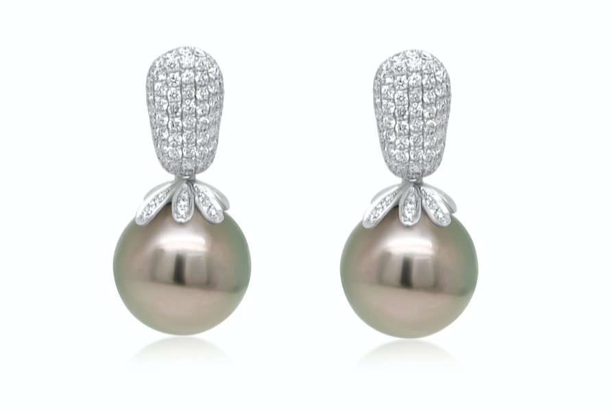 Earrings 18k Gold Tahitian South Sea Pearl and Diamonds