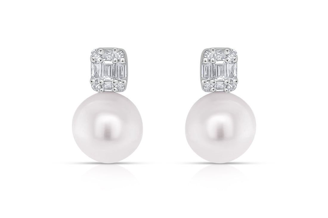 Earrings 18k Gold Pearl and Emerald Illusion Diamonds Studs