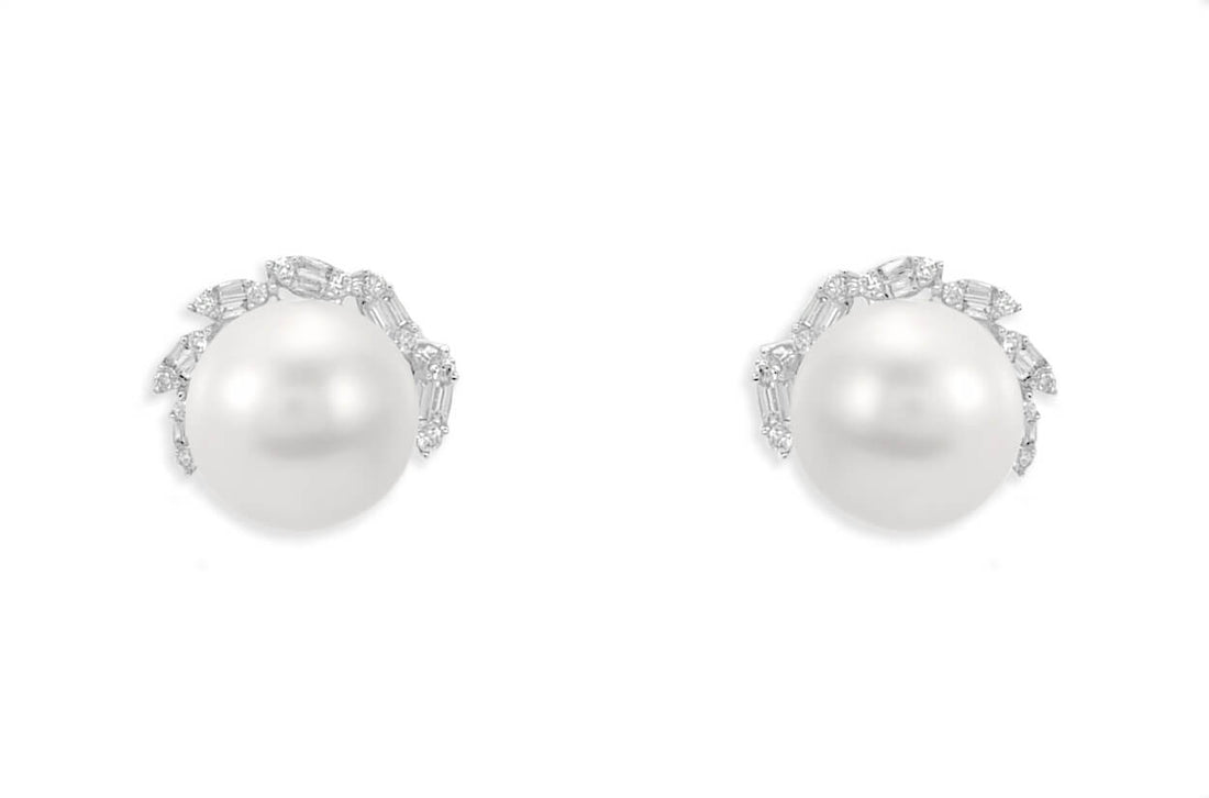 Earrings 18kt Gold South Sea Pearls &amp; Surrounding Diamonds Studs