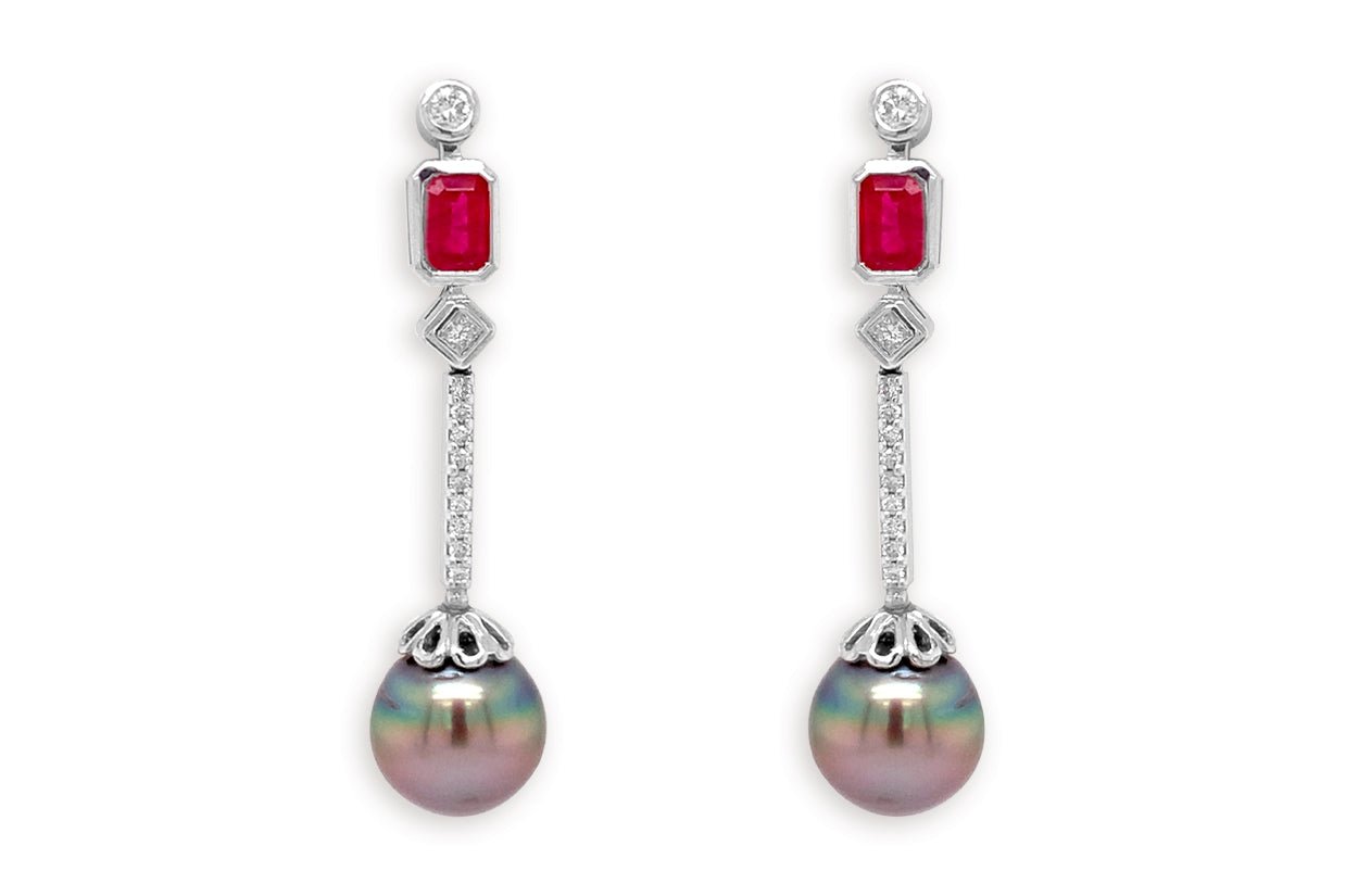 Earrings 18kt Gold Tahití Pearls with Rubies &amp; Diamonds studs - Diamond Tales Fine Jewelry