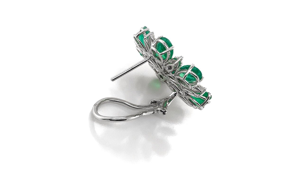 Earrings 18kt White Gold Flowers Emeralds &amp; Diamonds - Diamond Tales Fine Jewelry