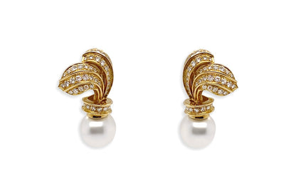 Earrings Classic 18kt Gold South Sea Pearls &amp; Diamonds - Diamond Tales Fine Jewelry