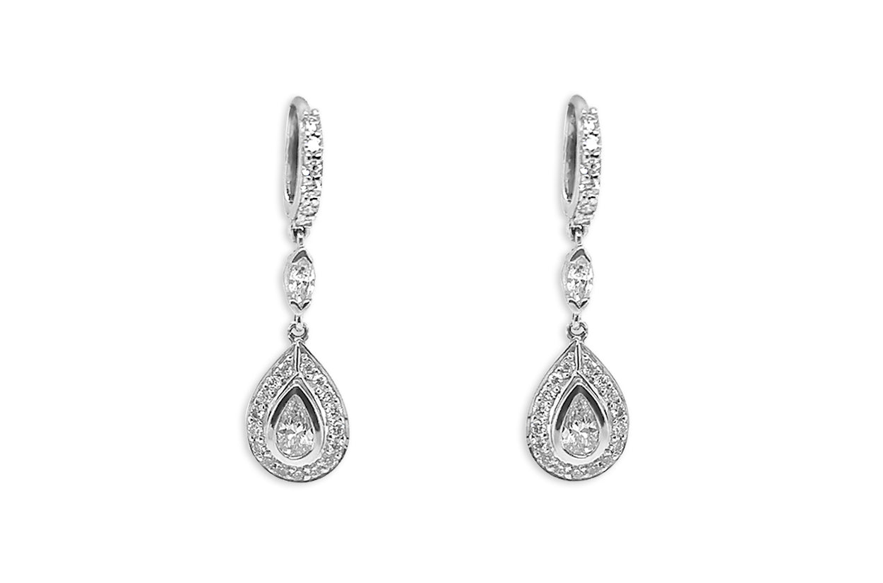 Earrings Pear Diamonds in 18kt Gold - Diamond Tales Fine Jewelry