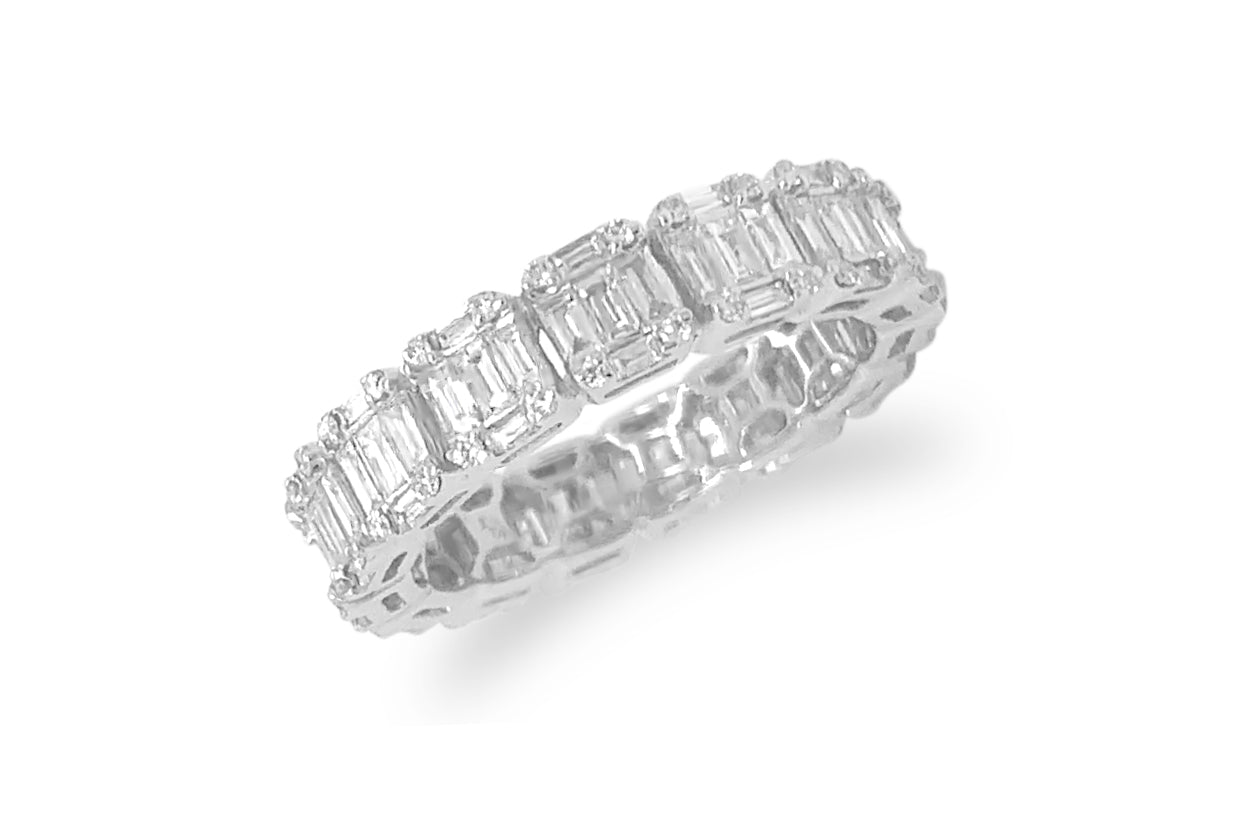 Eternity Ring 18kt White Gold &amp; Emerald Illusion Diamonds 2.25 cts - Diamond Tales Fine Jewelry