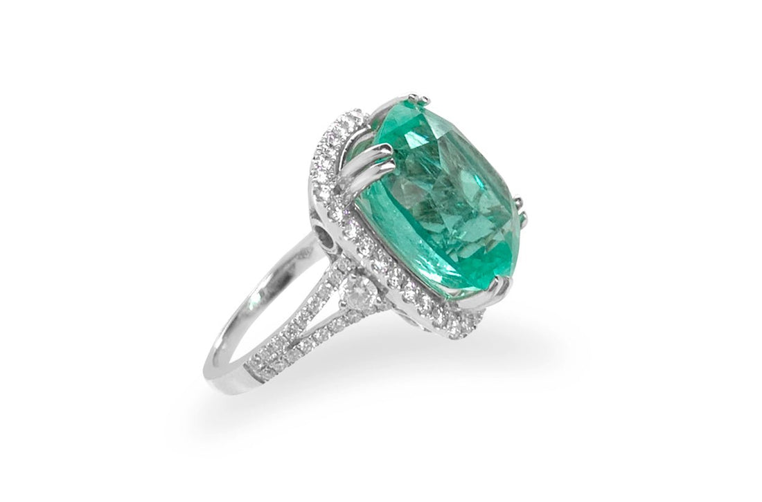 Ring 18kt Gold Colombian Emerald 13.01 cts &amp; Diamonds - Diamond Tales Fine Jewelry