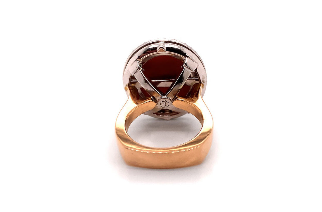 Ring 18kt Gold Coral &amp; Diamonds - Diamond Tales Fine Jewelry