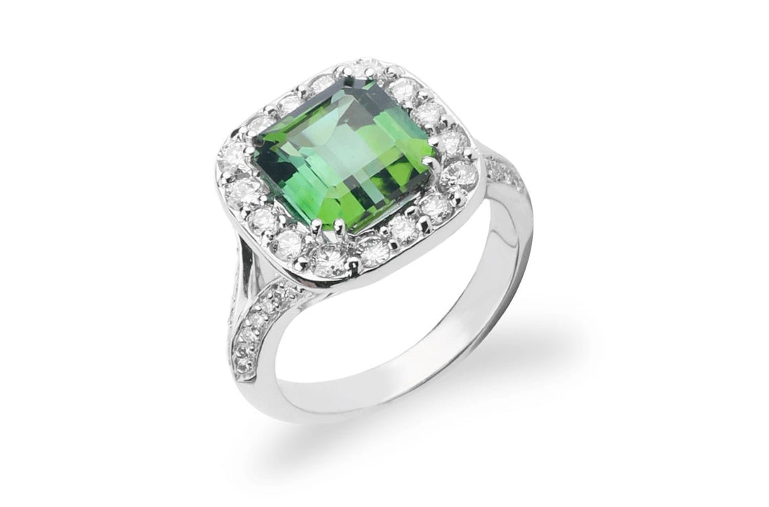Ring 18kt Gold Green Tourmaline &amp; Diamonds - Diamond Tales Fine Jewelry